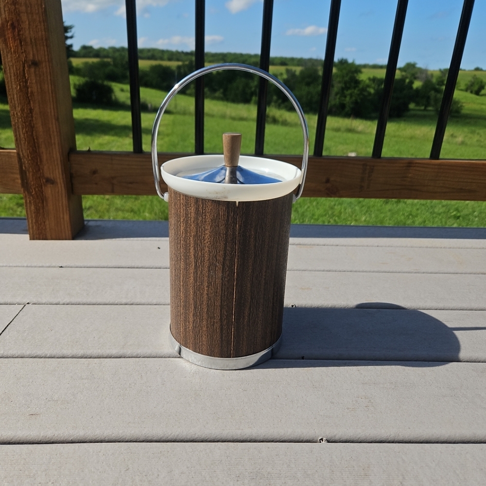 KROMEX Made in USA Vintage 1960s Ice Bucket Wood Grain & Chrome Metal w/ Handle